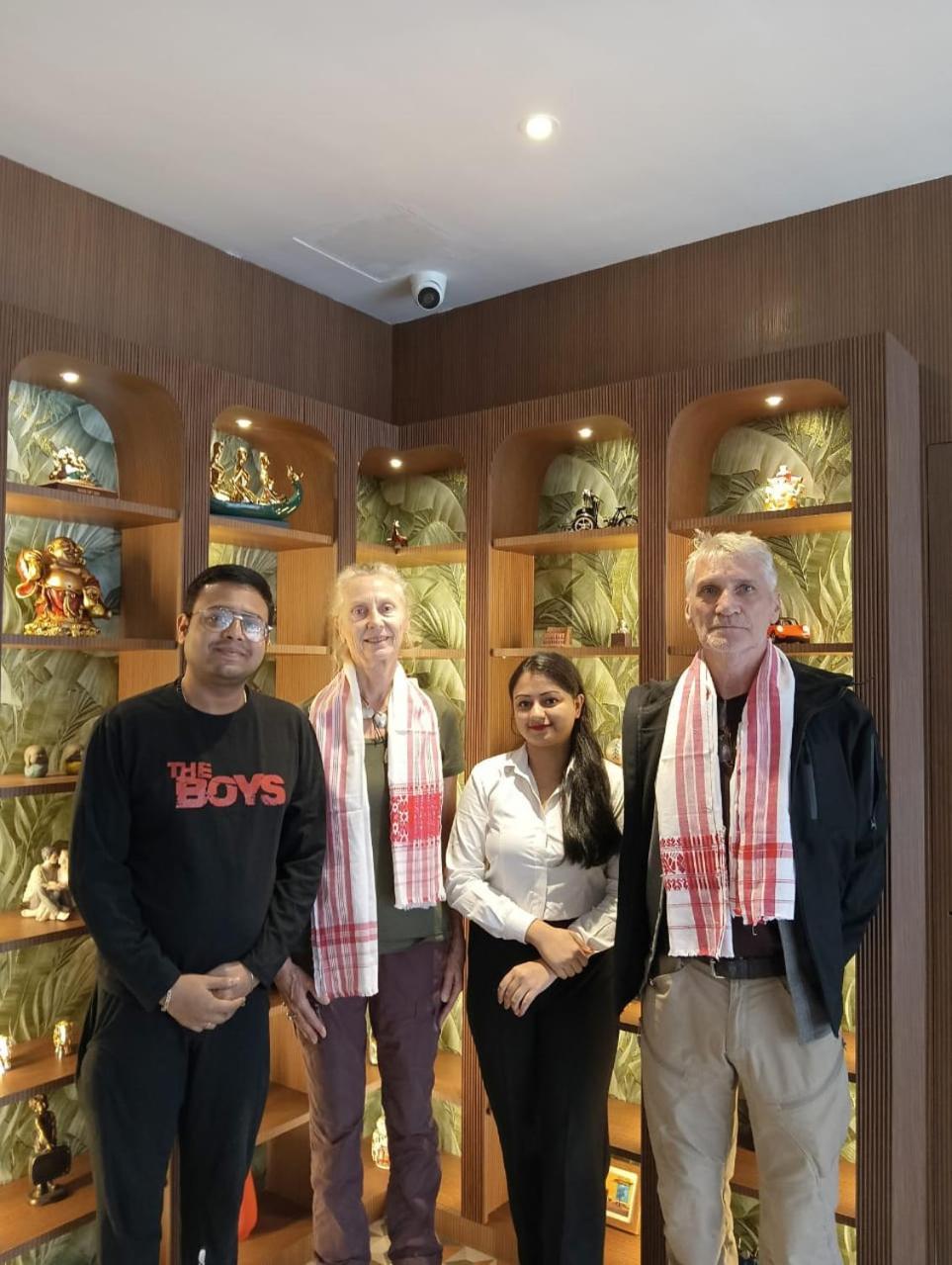 The Dibrugarh Address Hotell Eksteriør bilde